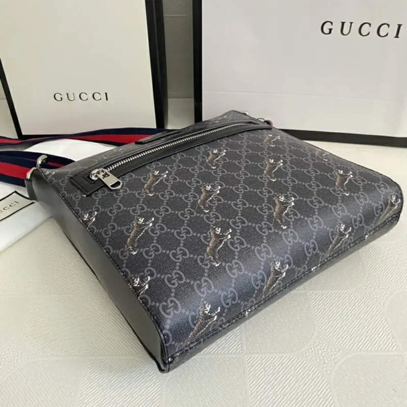 gucci aaa homme mini sac a main s_11254122